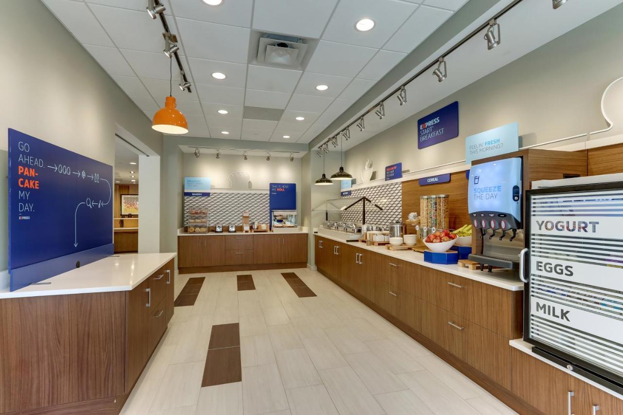 Holiday Inn Express & Suites - Winston - Salem Sw - Clemmons By Ihg Exterior foto