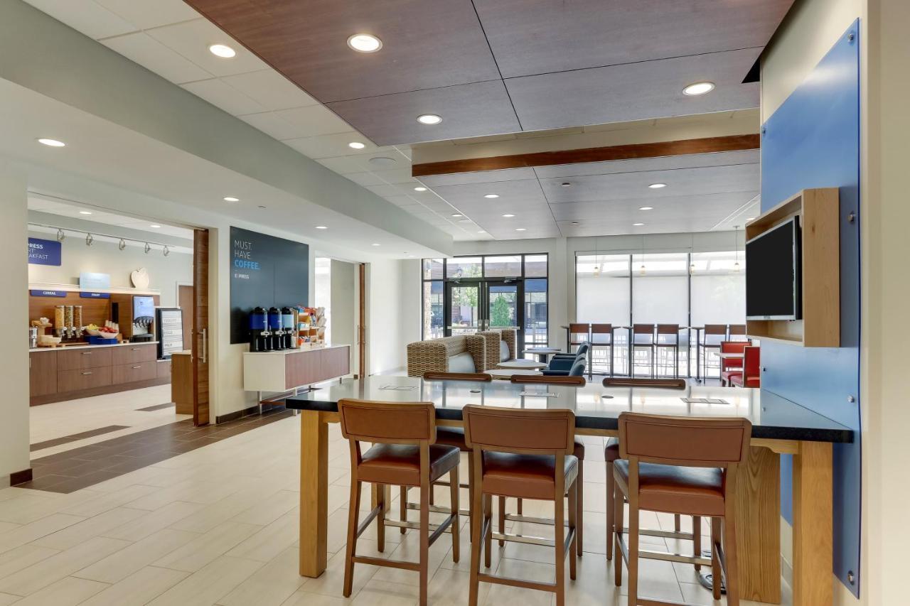 Holiday Inn Express & Suites - Winston - Salem Sw - Clemmons By Ihg Exterior foto